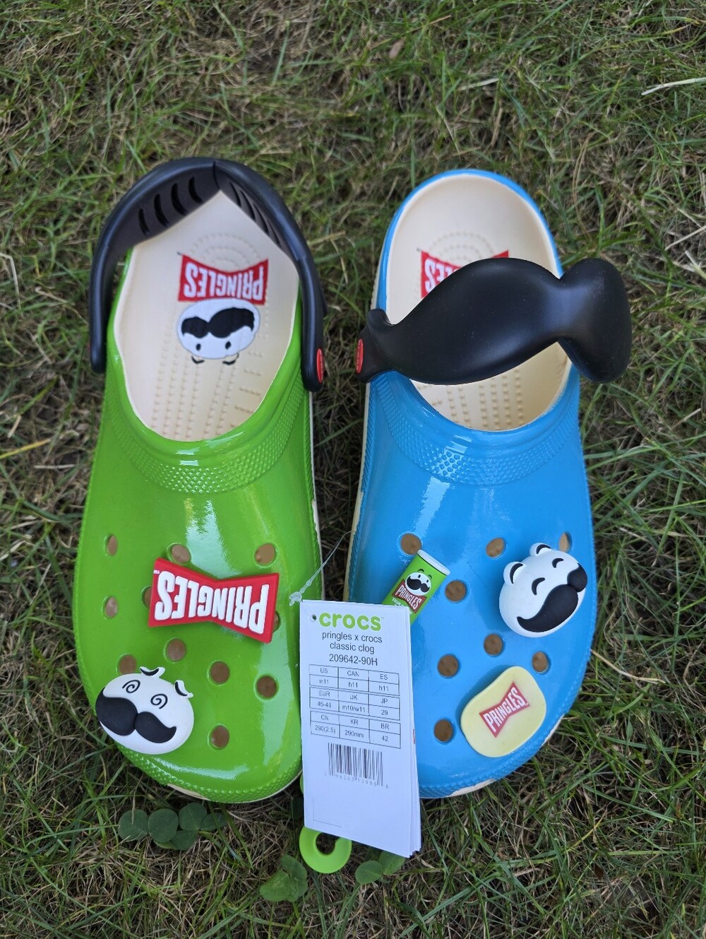 NWT Mens Pringles X Crocs Size 11